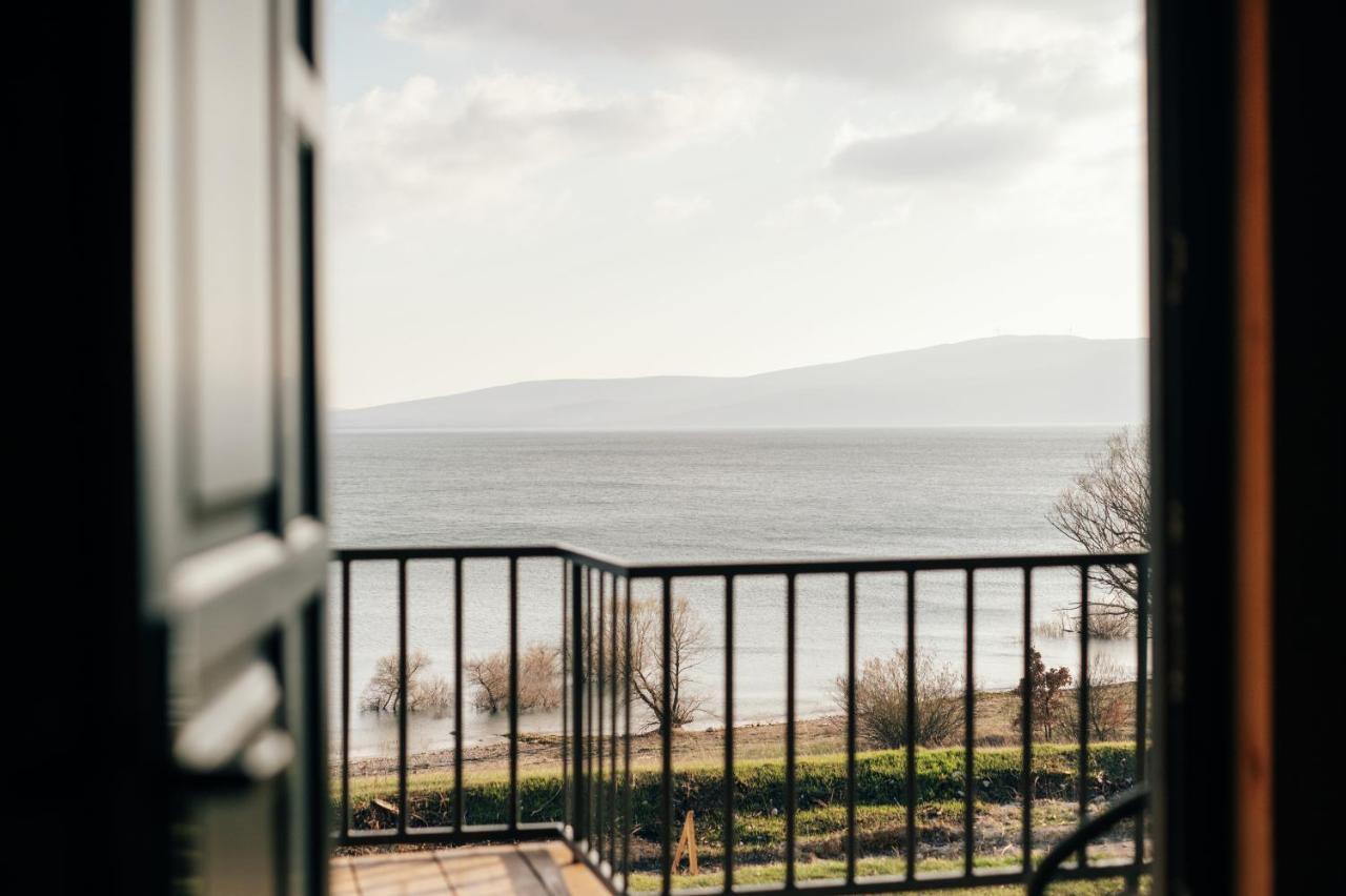 Lake House Beliz リヴノ エクステリア 写真