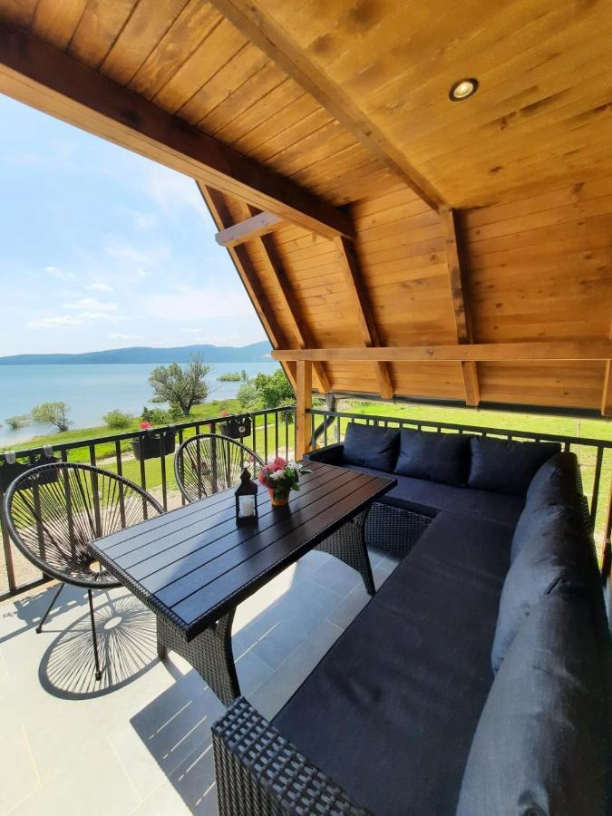 Lake House Beliz リヴノ エクステリア 写真